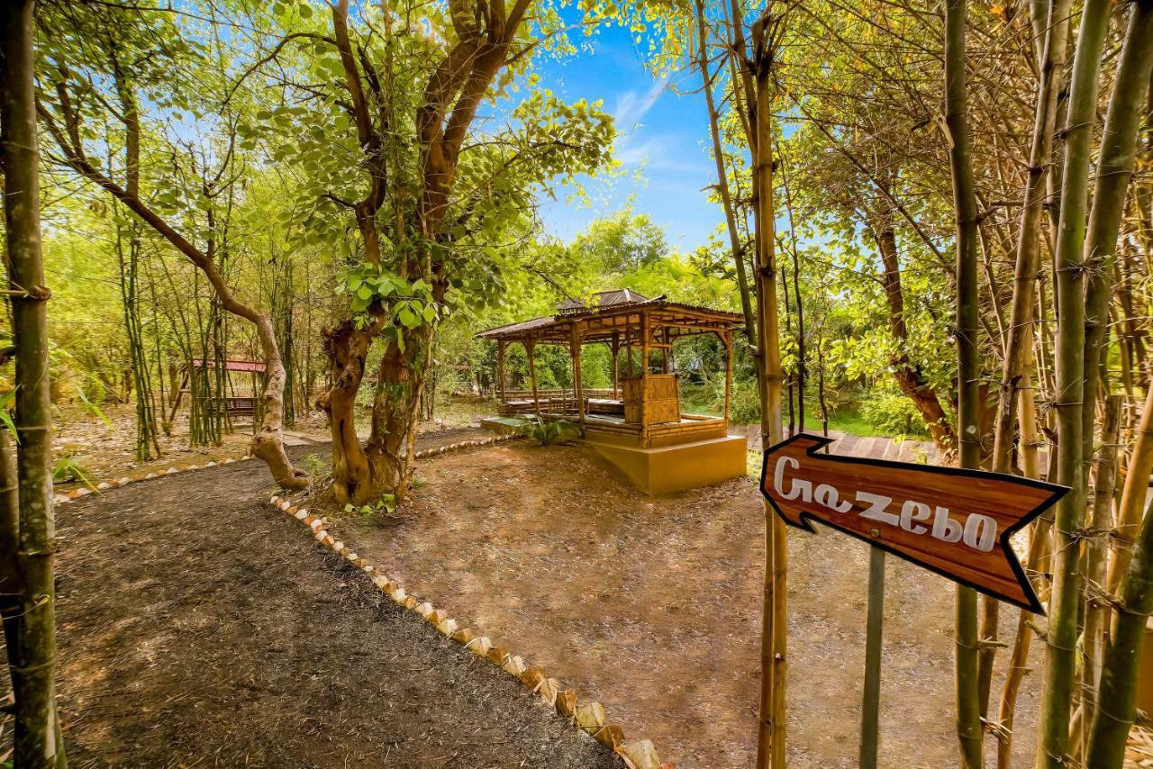 Lemon Tree Wildlife Resort, Bandhavgarh Tala  Exterior photo